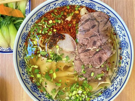  ¿Tastes Like Heaven: Unpacking the Delicate Sweet and Spicy Symphony of Karamay City's  Lanzhou La Mian?